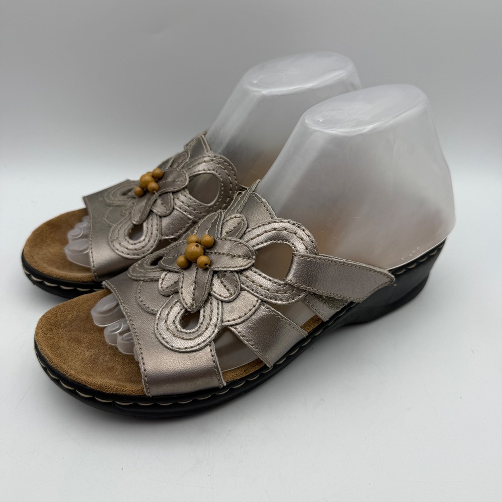 Clarks Slide Sandals Womens 9M Pewter‎ Leather Floral Bead Wedge 26068873